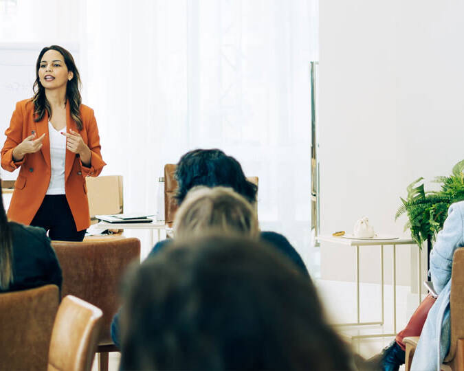 Devenir-speaker-professionnel---6-conseils-clés-pour-réussir-à-l’oral